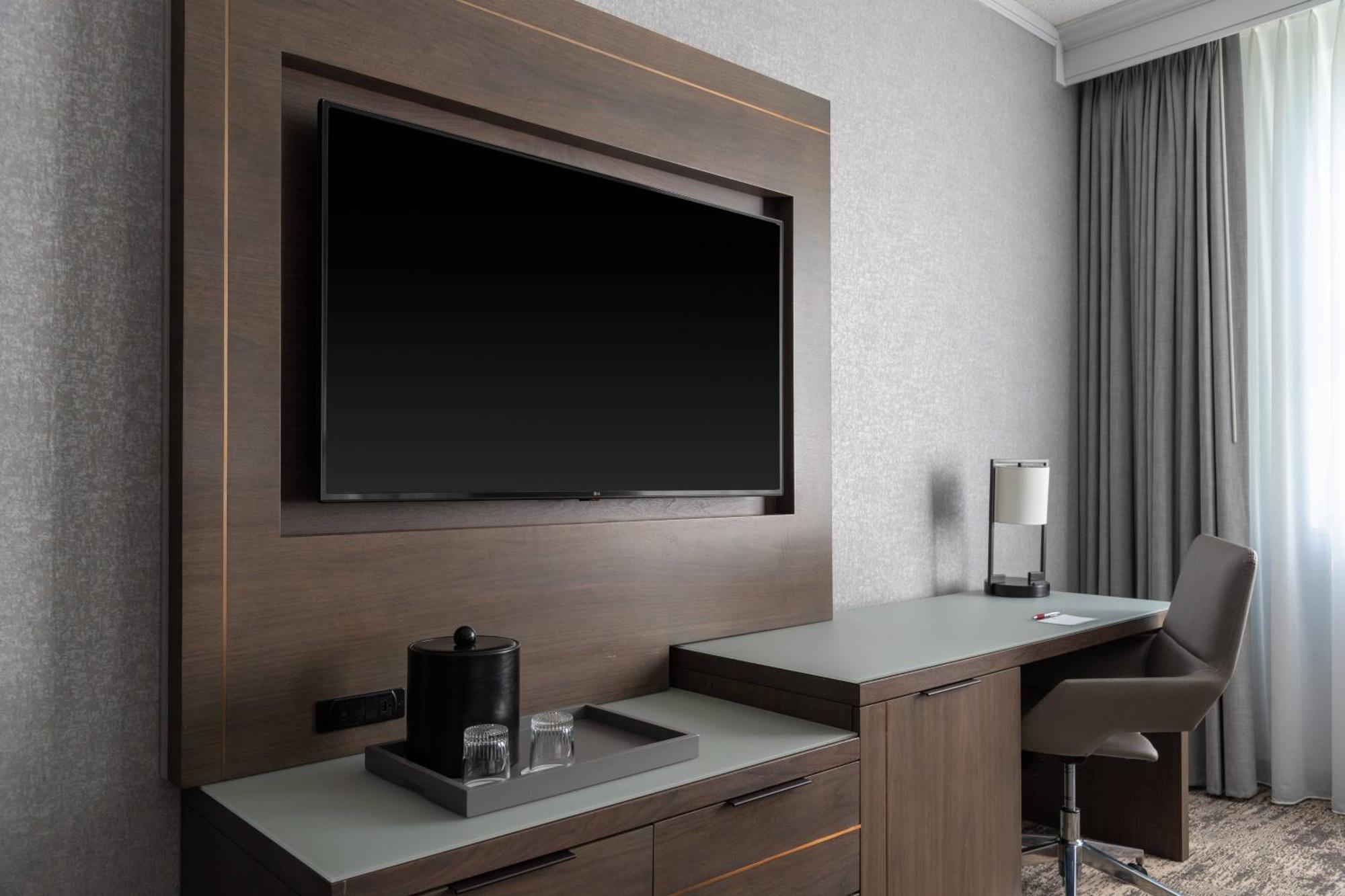 Courtyard By Marriott Chicago At Medical District-Uic Hotell Exteriör bild